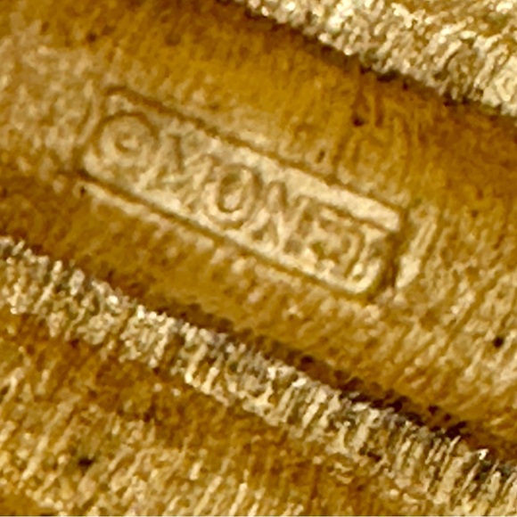 Vintage Monet Pierced Earrings 80s 90s Signed Half Hoops Black and Cream Enamel - Picture 2 of 10